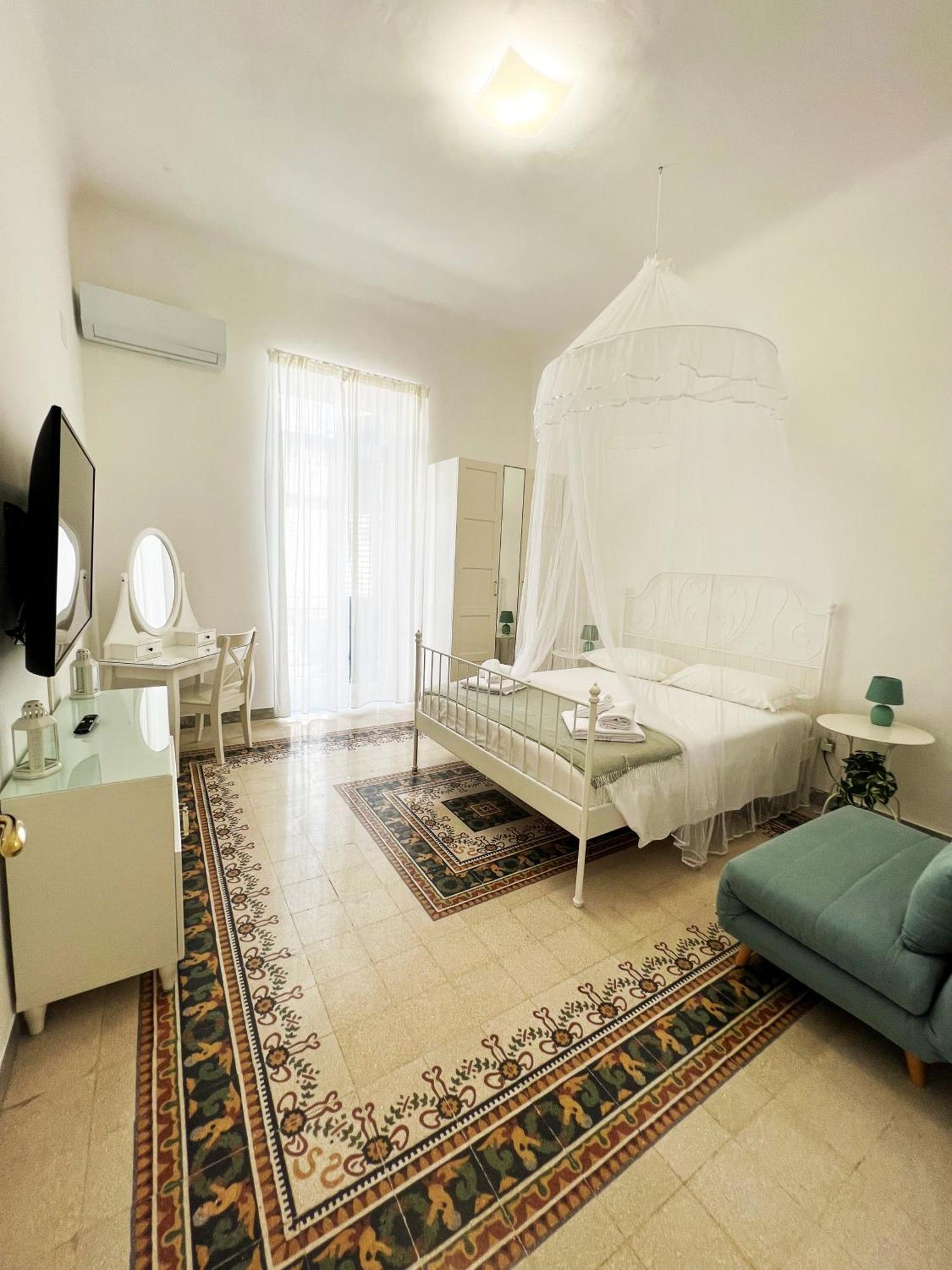 Hotel Bari Centro Harmony House Esterno foto